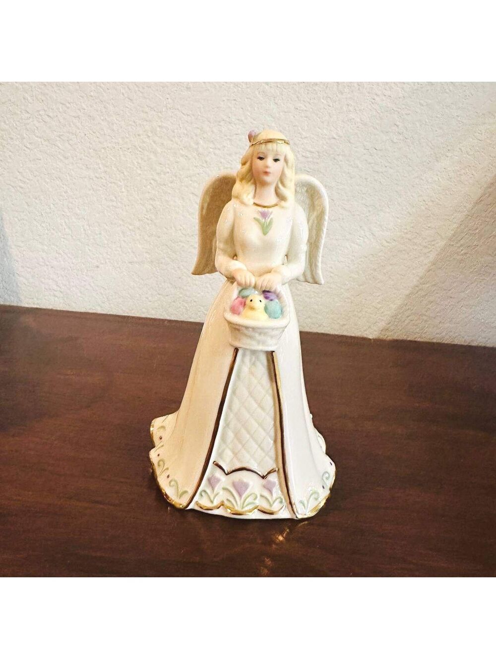 Lenox Easter Angel Figurine 829505 Porcelain Chick Eggs Gold 5.875"